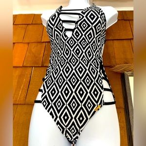 “Stylish” brand Geo Print one piece swimsuit